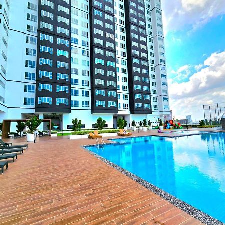 Amber Cove Executive Suites Melaka Экстерьер фото