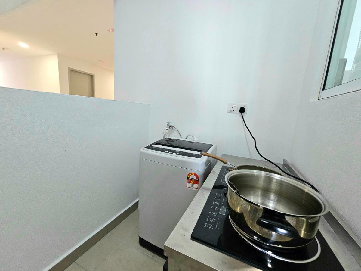 Amber Cove Executive Suites Melaka Экстерьер фото